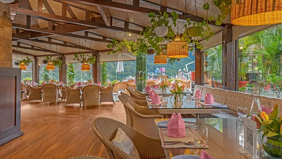 aloha apartments restaurrantt
